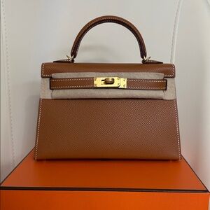 Brand new Hermes mini Kelly gold gold hardware Epsom G stamp